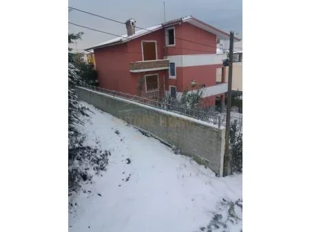 Durres, shitet Vile 2+1+Ballkon Kati 3, 315 m² 465.000 € (Arapaj, Durres, AREA48351)