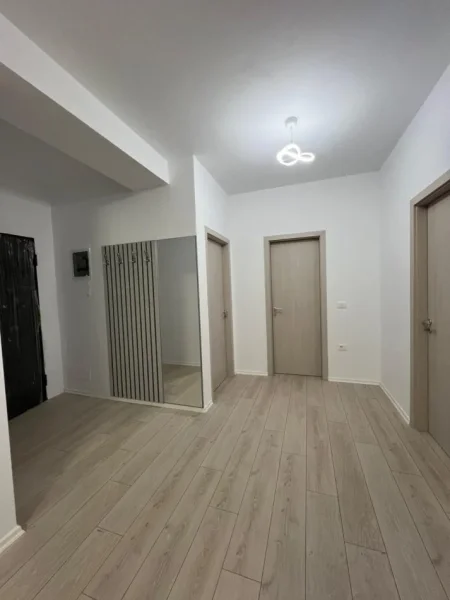 Tirane, jepet me qera apartament 2+1 Kati 9, 100 m² 650 € (Ish Fusha Avacionit)
