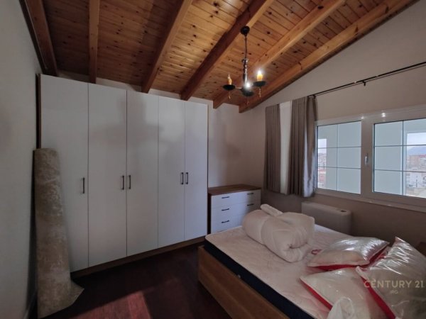 Tirane, jepet me qera apartament 2+1+Aneks+Ballkon Kati 4, 100 m² 950 € (Selitë)