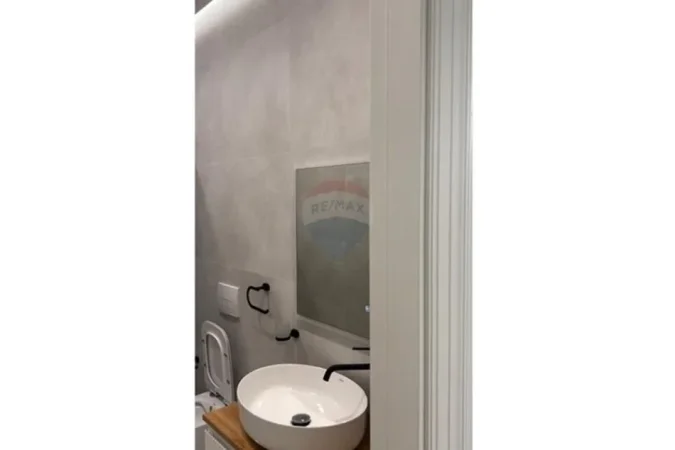 Tirane, shitet apartament 2+1 Kati 4, 100 m² 190.950 € (Materniteti i Ri)