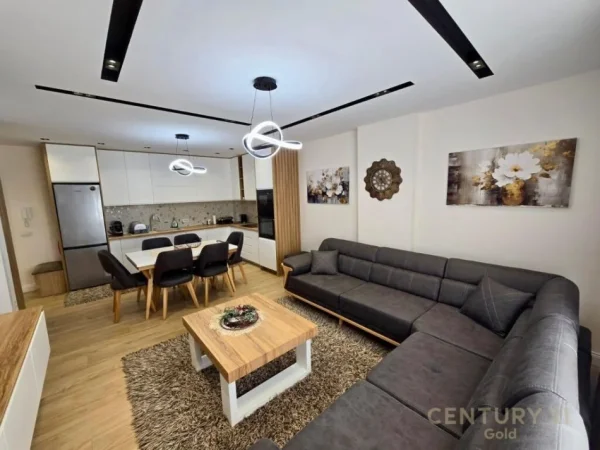 Tirane, jepet me qera apartament 1+1+Aneks+Ballkon Kati 1, 68 m² 600 € (SAUKU I RI)
