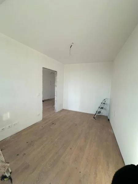 Tirane, jepet me qera zyre Kati 3, 62 m² 750 € (Rruga e Kosovareve)