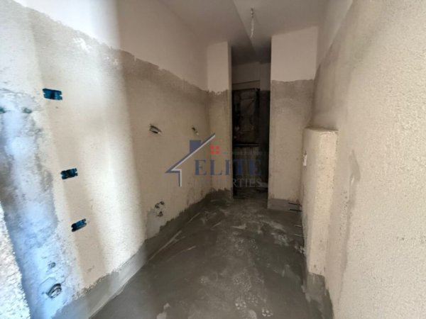Tirane, shitet apartament 1+1+Ballkon Kati 9, 81 m² 105.300 € (Urban Gate)
