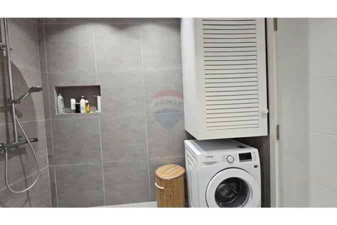 Gjiri Lalezit | Hamallaj, shitet apartament 2+1 Kati 1, 80 m² 230.000 € (San Pietro Lalz)