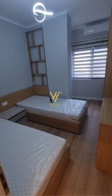 Tirane, jepet me qera apartament 2+1+Ballkon Kati 5, 84 m² 600 € (LAPRAKE)