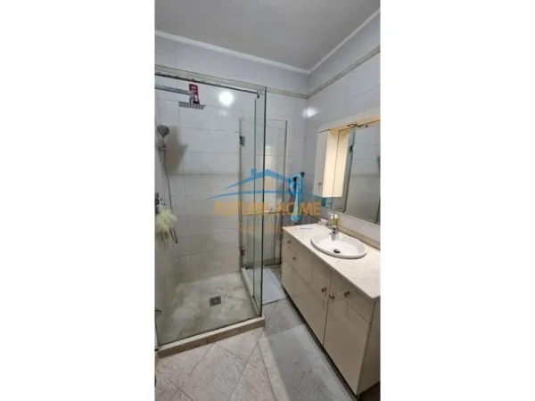 Tirane, shitet apartament 2+1 Kati 4, 101 m² 131.000 € (MISTO MAME PALLATET CABEJ)