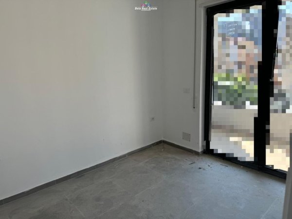 Tirane, jepet me qera zyre Kati 2, 50 m² 450 € (bulevardi i ri)