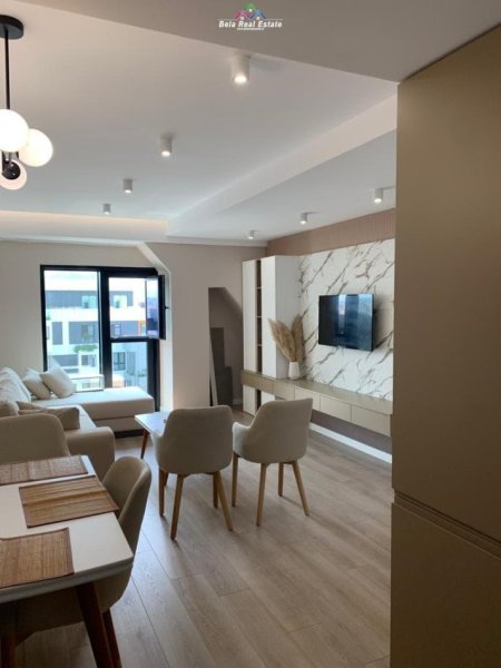 Tirane, jepet me qera apartament 1+1 Kati 11, 60 m² 700 € (rruga e kavajes)