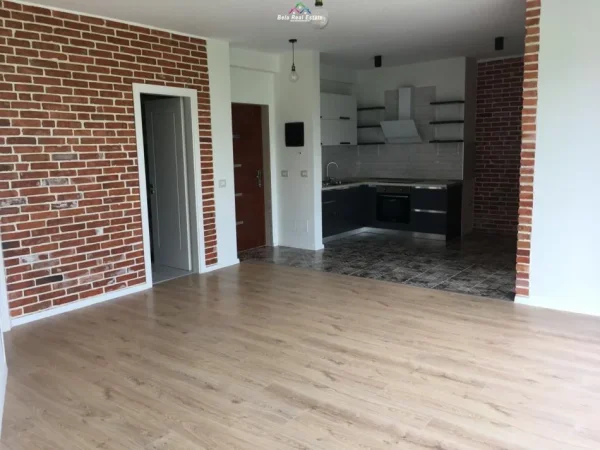 Tirane, jepet me qera apartament 2+1 Kati 4, 104 m² 450 € (kopshti botanik)