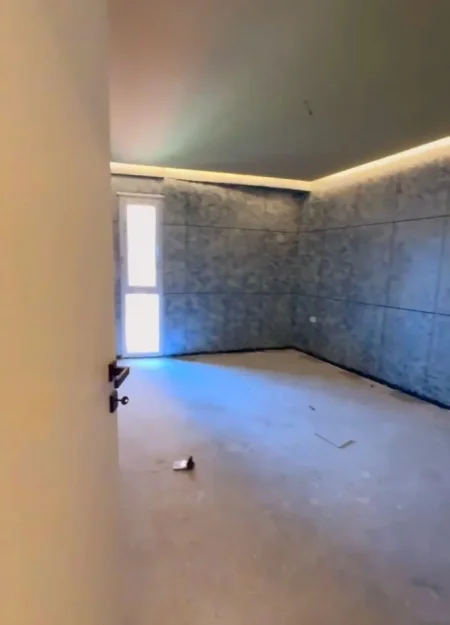 Tirane, shitet apartament 1+1+Ballkon Kati 2, 83 m² 145.000 € (TEG)