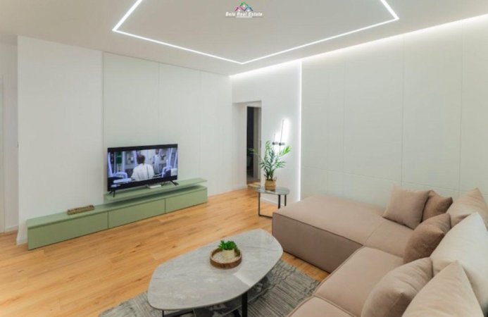 Tirane, jepet me qera apartament 2+1 Kati 3, 80 m² 700 € (rruga e elbasanit)