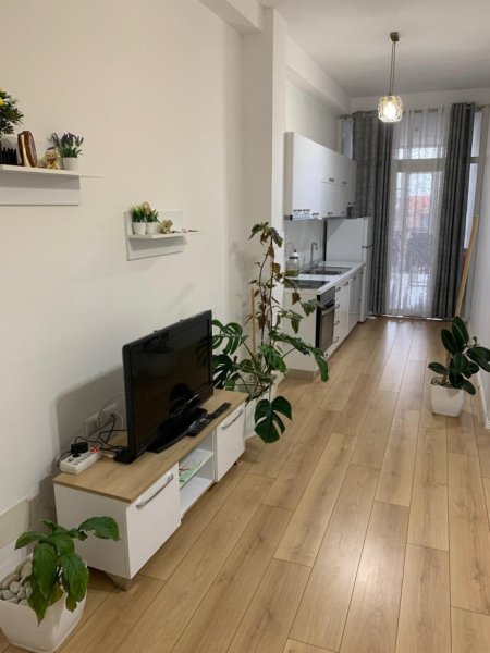 Tirane, jepet me qera apartament 1+1 Kati 1, 60 m² 450 € (Don Bosko)