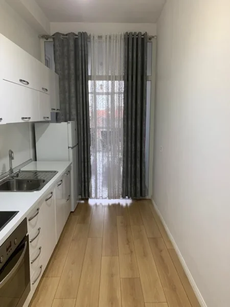 Tirane, jepet me qera apartament 1+1 Kati 1, 60 m² 450 € (Don Bosko)