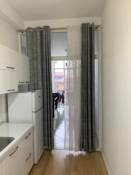 Tirane, jepet me qera apartament 1+1 Kati 1, 60 m² 450 € (Don Bosko)