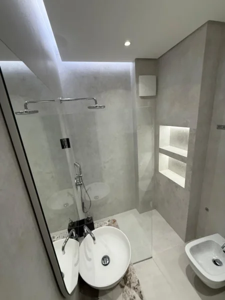 Tirane, shitet apartament 3+1+Ballkon Kati 3, 149 m² 416.000 € (TEG)