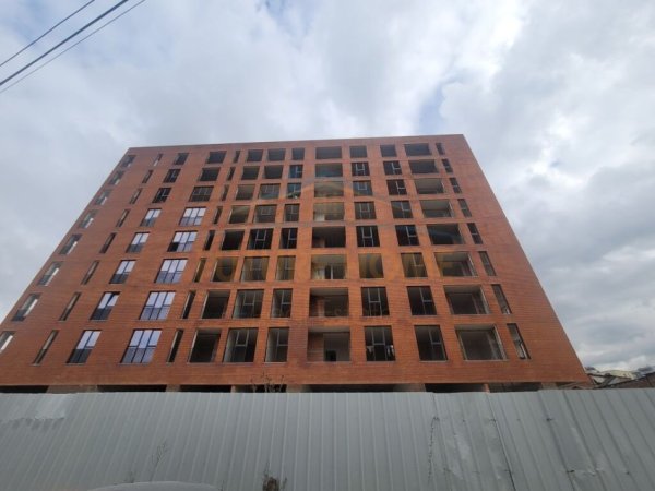 Tirane, shitet apartament 1+1+Ballkon Kati 3, 79 m² 107.000 € (Siri Kodra)