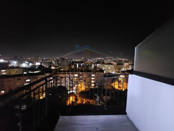 Tirane, jepet me qera apartament 1+1 , 84 m² 600 € (Ish Tregu Elektrik)