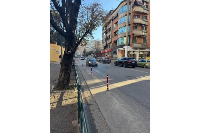Tirane, jepet me qera apartament 1+1 Kati 1, 55 m² 250 € (rruga elbasanit)