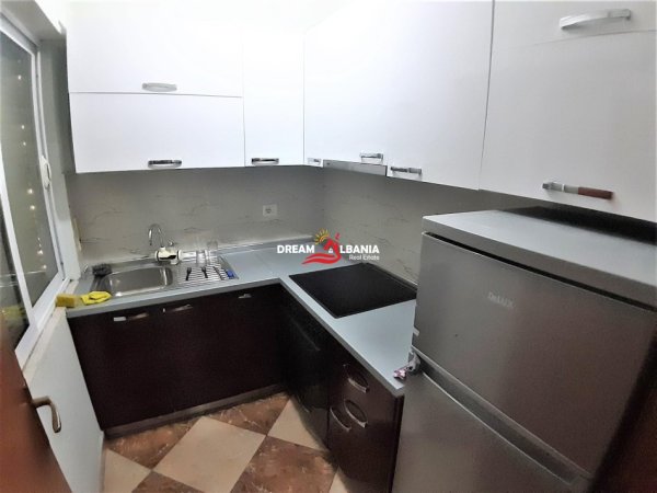 Tirane, jepet me qera apartament 3+1+Aneks Kati 4, 140 m² 800 € (don bosko)