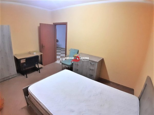 Tirane, jepet me qera apartament 3+1+Aneks Kati 4, 140 m² 800 € (don bosko)