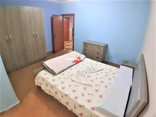 Tirane, jepet me qera apartament 3+1+Aneks Kati 4, 140 m² 800 € (don bosko)