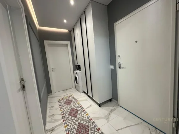 Tirane, jepet me qera apartament 1+1 Kati 5, 90 m² 850 € (rr5uga e bogdaneve)