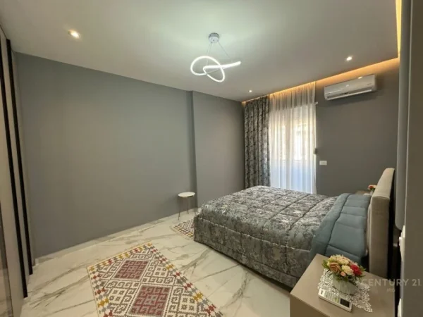 Tirane, jepet me qera apartament 1+1 Kati 5, 90 m² 850 € (rr5uga e bogdaneve)