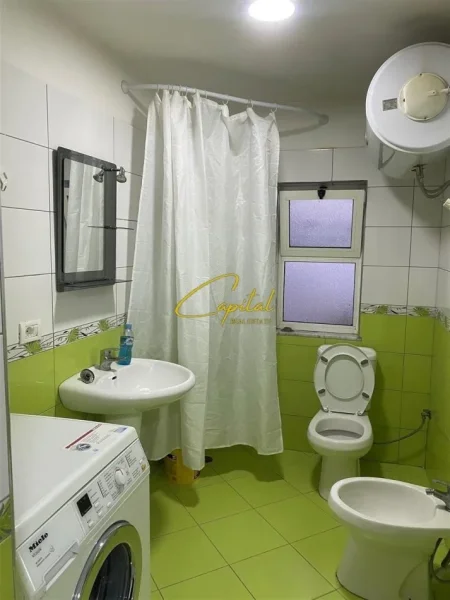 Tirane, jepet me qera apartament 2+1 Kati 3, 110 m² 700 € (DON BOSKO)
