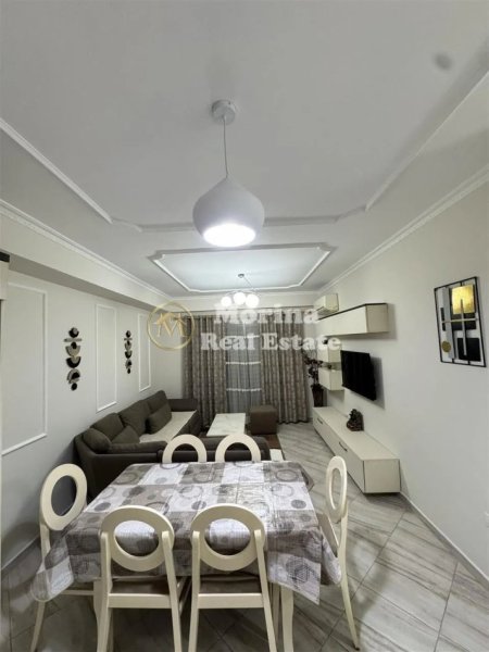 Tirane, jepet me qera apartament 1+1 Kati 4, 65 m² 600 € (Komuna e Parisit)