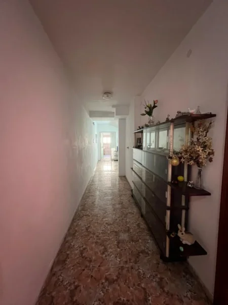 Durres, shitet apartament 3+1+Aneks+Ballkon Kati 3, 157 m² 125.000 € (Markata| Durres)