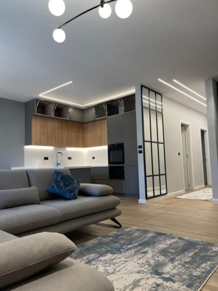Tirane, jepet me qera apartament 2+1+Ballkon Kati 2, 120 m² 1.500 € (TEG)
