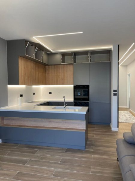 Tirane, jepet me qera apartament 2+1+Ballkon Kati 2, 120 m² 1.500 € (TEG)