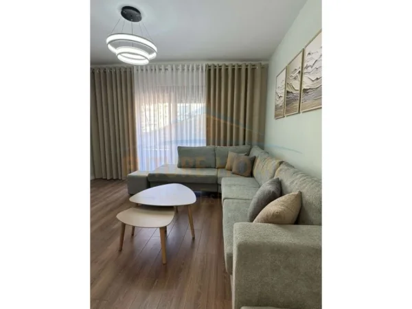 Tirane, shitet apartament 2+1 Kati 2, 103 m² (unaza e re)