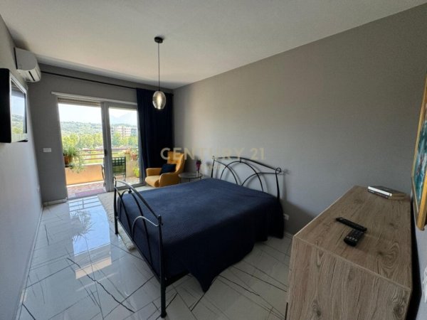Tirane, shes apartament 2+1+2+Ballkon , 138 m² 290.000 € (Liqeni i Thatë)
