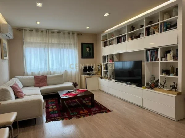 Tirane, shes apartament 3+1+2+Ballkon , 124 m² 245.000 € (Don Bosco)