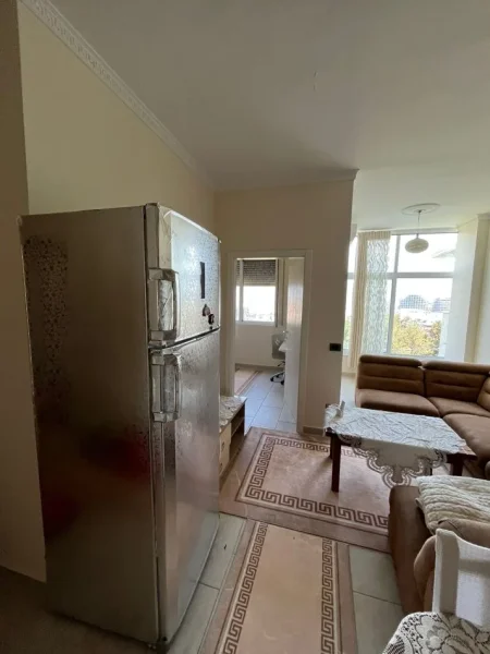 Tirane, jepet me qera apartament 2+1+Ballkon Kati 6, 85 m² 500 € (Kopeshti Botanik , rruga e Brarit)
