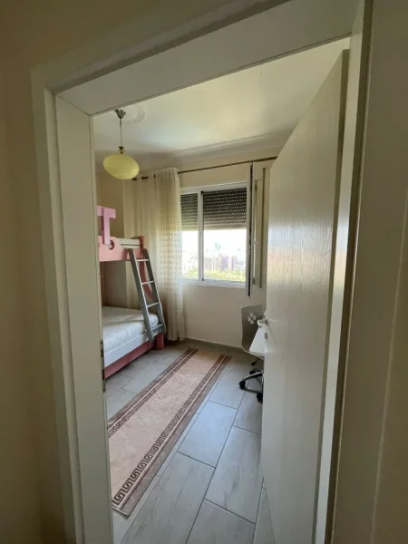 Tirane, jepet me qera apartament 2+1+Ballkon Kati 6, 85 m² 500 € (Kopeshti Botanik , rruga e Brarit)