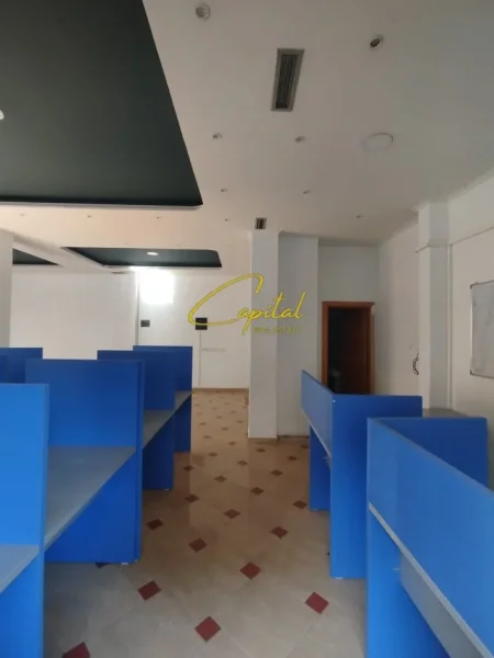 Tirane, jepet me qera ambjent biznesi Kati 0, 100 m² 800 € (VASIL SHANTO)