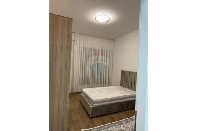 Tirane, jepet me qera apartament 2+1+Ballkon , 98 m² 600 € (Ish Dogana)