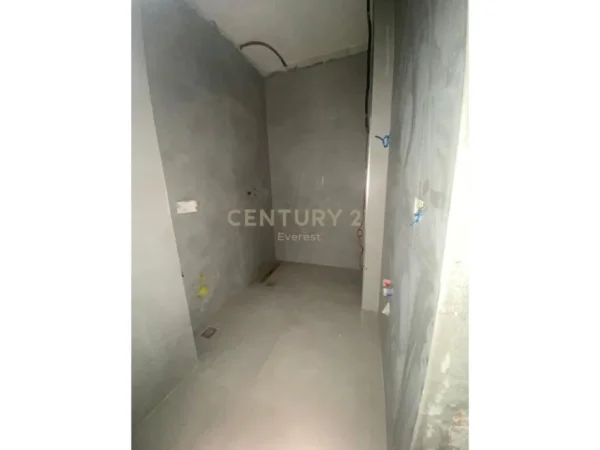 Tirane, shes apartament 2+1 , 104 m² 195.000 € (Bulevardi i Ri)