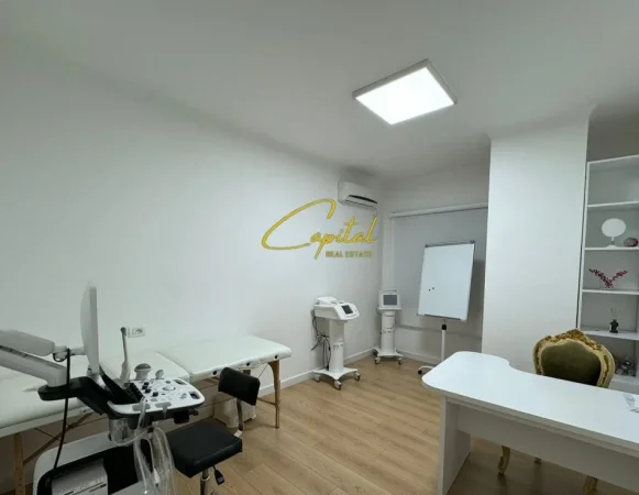 Tirane, jepet me qera ambjent biznesi Kati 2, 100 m² 1.500 € (LIQENI ARTIFICIAL)