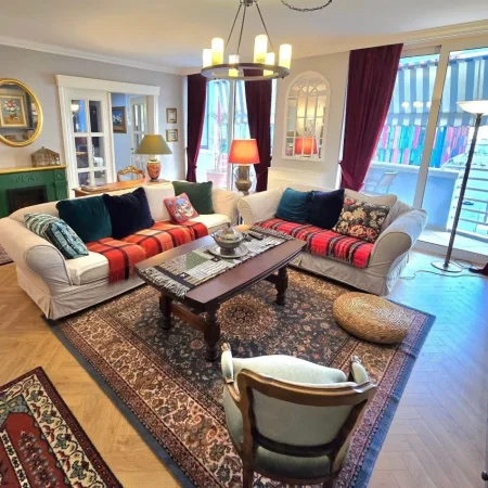 Tirane, shitet apartament 2+1 , 160 m² (Air Albania)