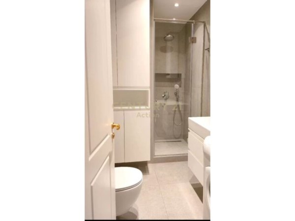 Tirane, jap me qera apartament 1+1 , 61 m² 800 € (Komuna e Parisit)