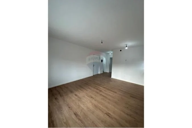 Tirane, shitet apartament 1+1 Kati 2, 57 m² 75.000 € (Rruga e Dibres)