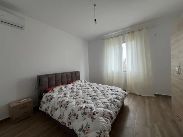 Durres, shitet Vile 3 Katshe , 400 m² 350.000 € (Prane Hekurudhes, Durres)