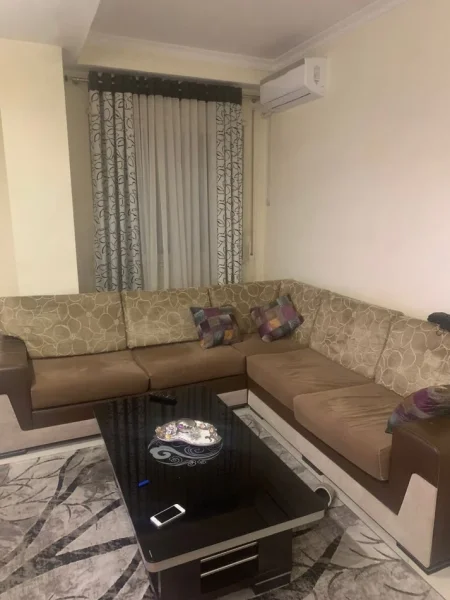 Tirane, jepet me qera apartament 1+1+Ballkon Kati 6, 73 m² 400 € (ASTIR)