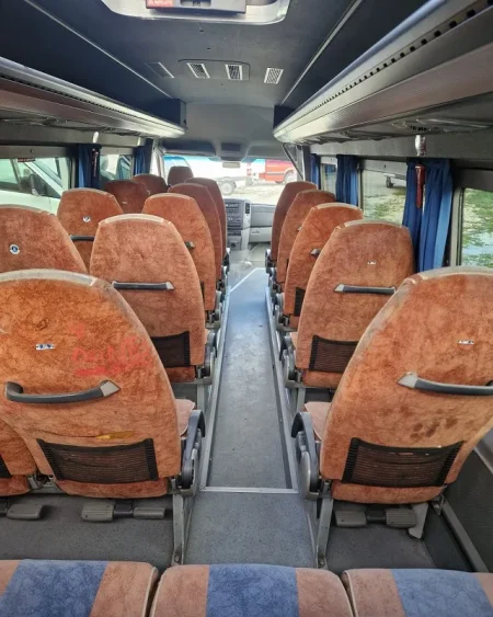 Mercedes 519 motorr 3000, i bardhë, 19+1 vende