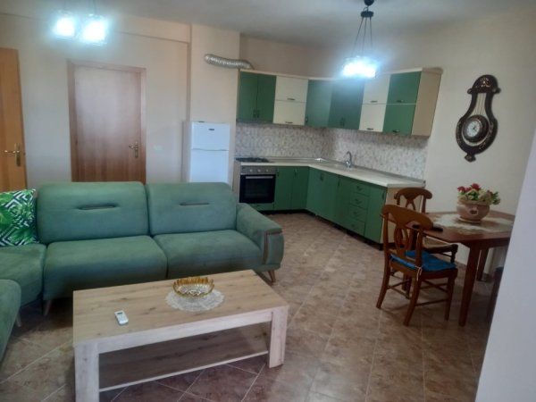 !DHENE! Durres, jepet me qera apartament 2+1+Ballkon Kati 4, 400 € (Afer 2 Gjelave)