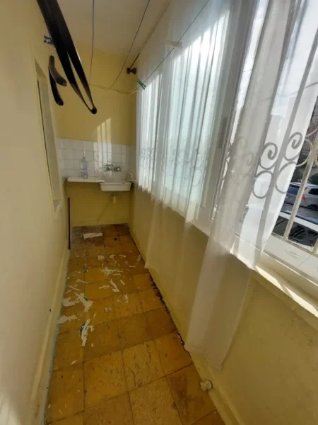 Tirane, shitet apartament 2+1+Ballkon Kati 1, 95 m² 120.000 € (Ali Demi)
