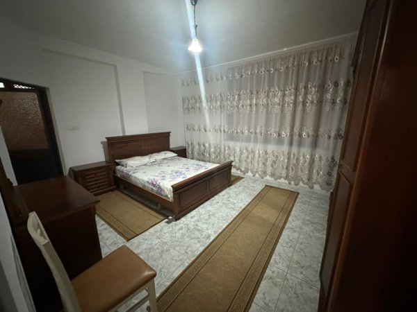 Tirane, jepet me qera apartament 2+1 Kati 3, 90 m² 500 € (Restorant Durresi)
